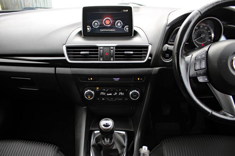 MAZDA MAZDA3 2.0 SKYACTIV-G SE-L Nav 2016