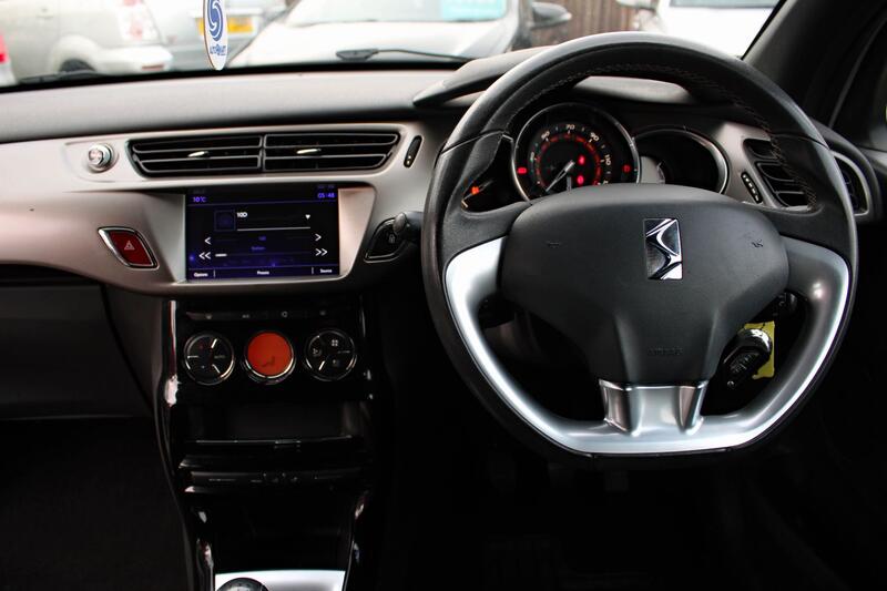 DS AUTOMOBILES DS 3 1.2 PureTech Chic 2016
