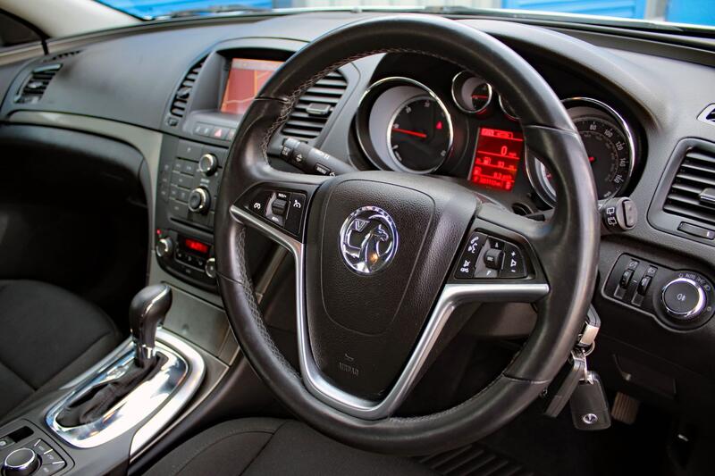VAUXHALL INSIGNIA 2.0 CDTi Exclusiv 2012