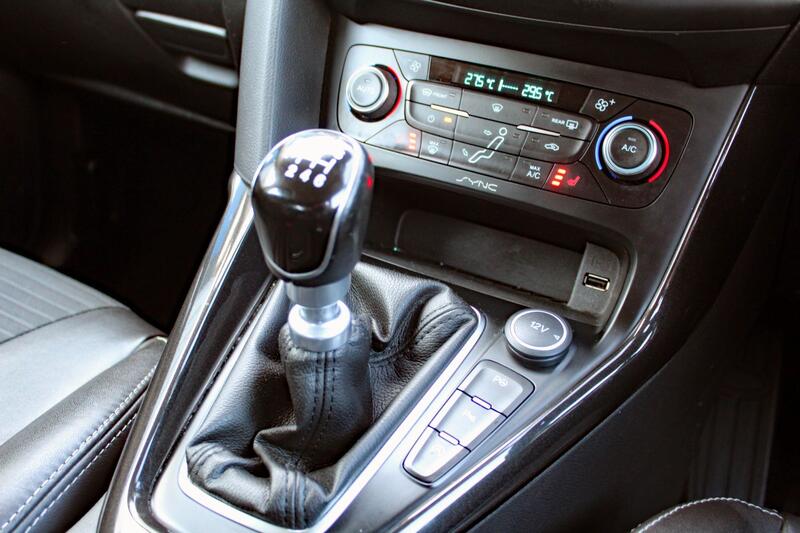 FORD FOCUS 1.0 T EcoBoost Titanium X 2015
