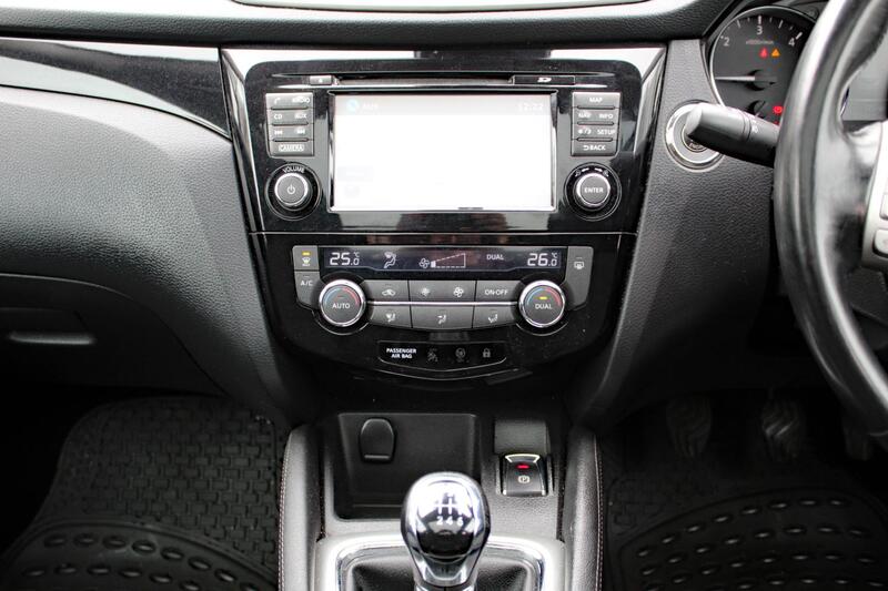 NISSAN QASHQAI 1.5 dCi Acenta Premium 2014