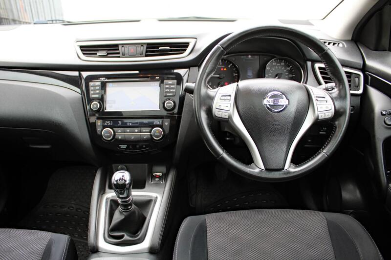 NISSAN QASHQAI 1.5 dCi Acenta Premium 2014