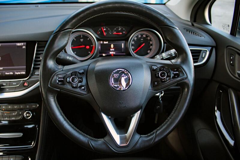 VAUXHALL ASTRA 1.6 CDTi ecoFLEX Elite Nav 2017