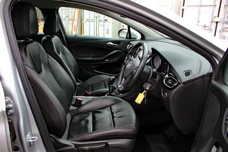 VAUXHALL ASTRA 1.6 CDTi BlueInjection Elite Nav 2017