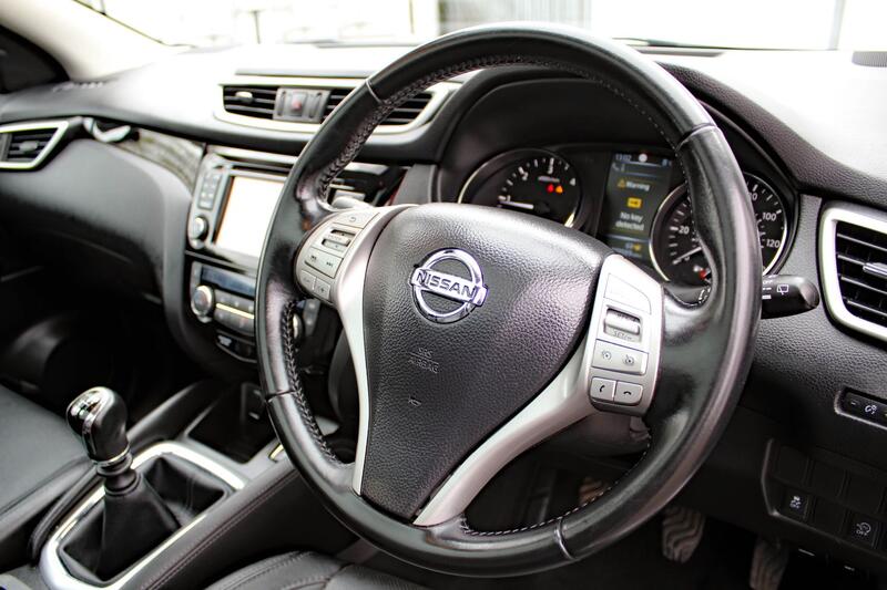 NISSAN QASHQAI 1.5 dCi Tekna 2016