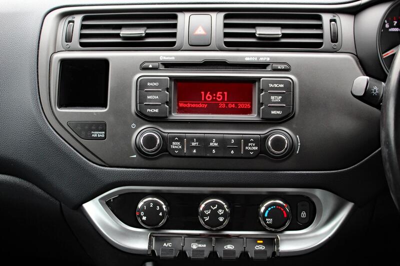 KIA RIO 1.3 VR7 2014