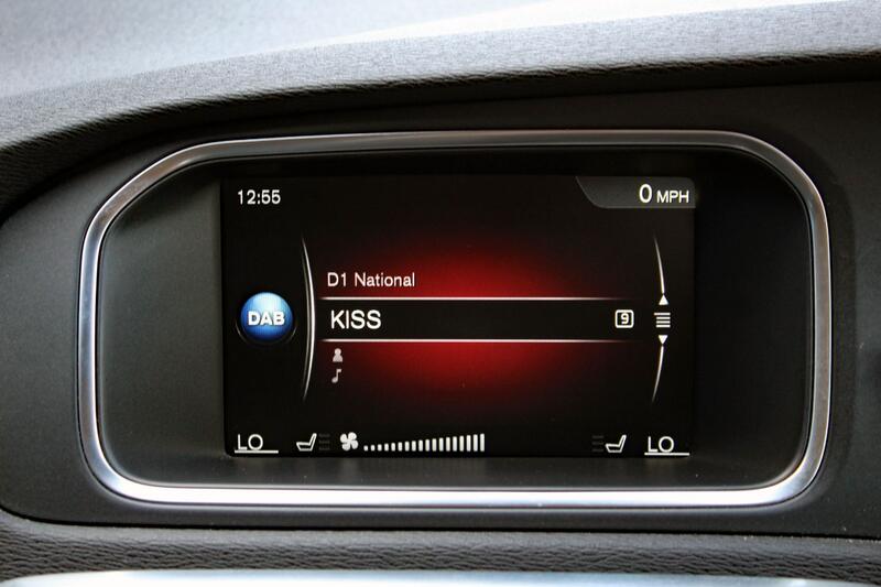 VOLVO V40 CROSS COUNTRY 2.0 Cross Country D3 2015