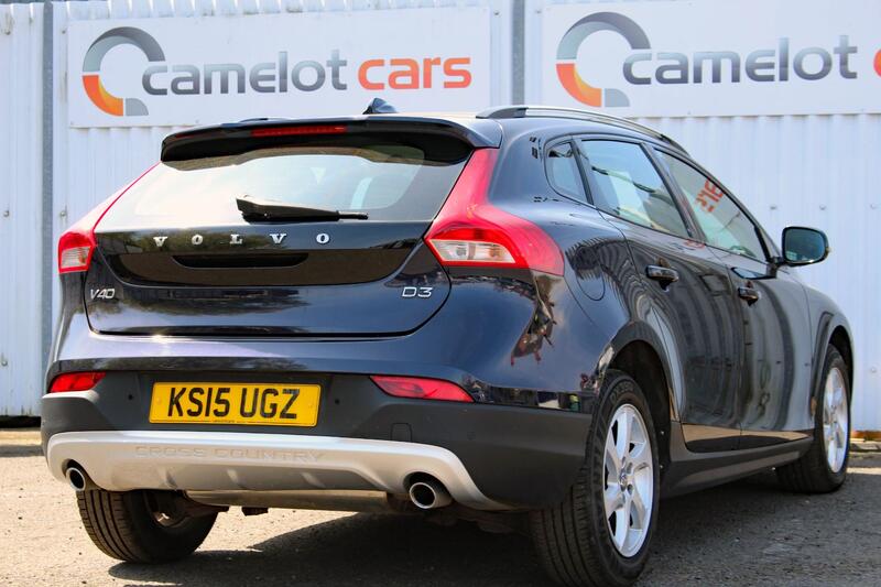 VOLVO V40 CROSS COUNTRY 2.0 Cross Country D3 2015