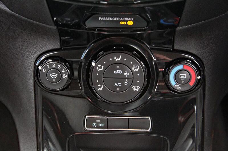 FORD FIESTA 1.0 T EcoBoost Zetec 2016