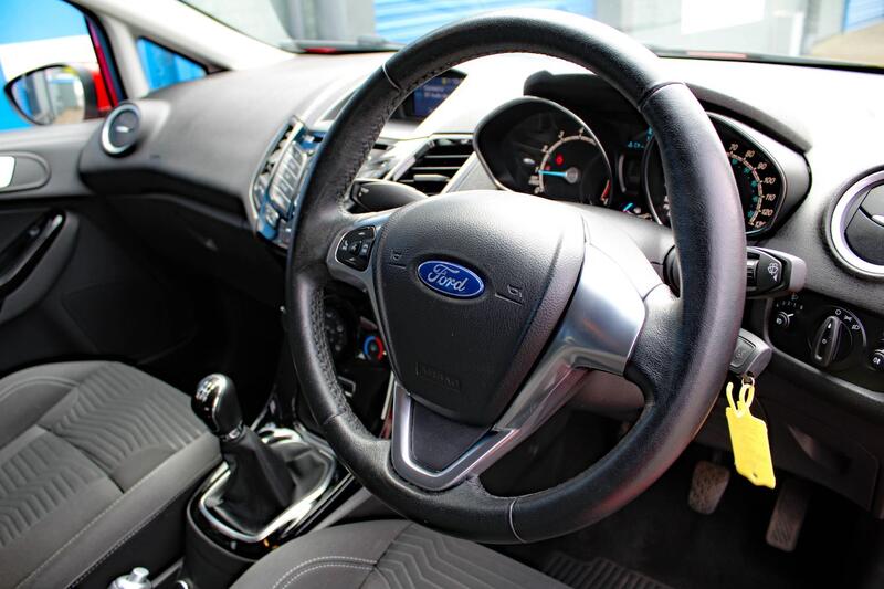 FORD FIESTA 1.0 T EcoBoost Zetec 2016