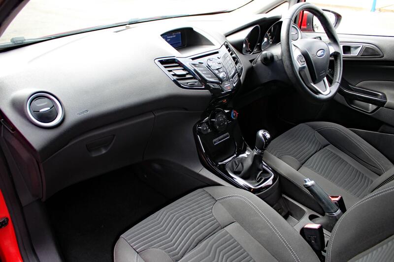 FORD FIESTA 1.0 T EcoBoost Zetec 2016