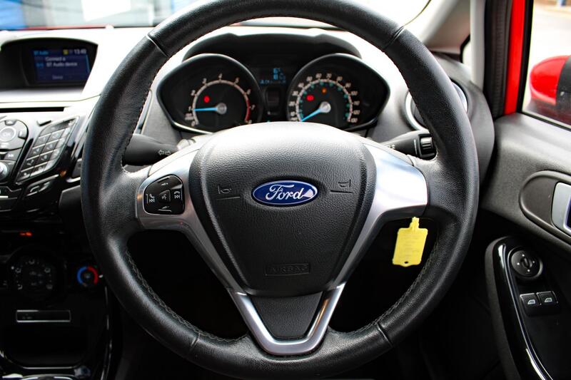 FORD FIESTA 1.0 T EcoBoost Zetec 2016