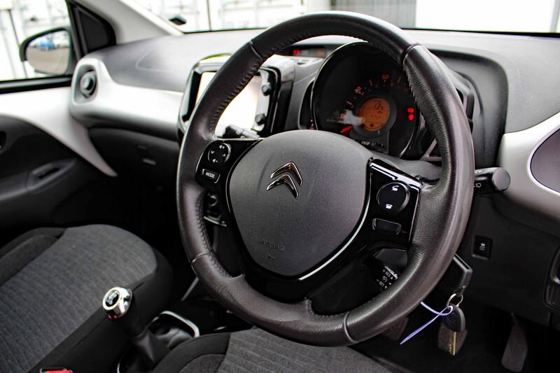 CITROEN C1 1.0 VTi Flair 2014