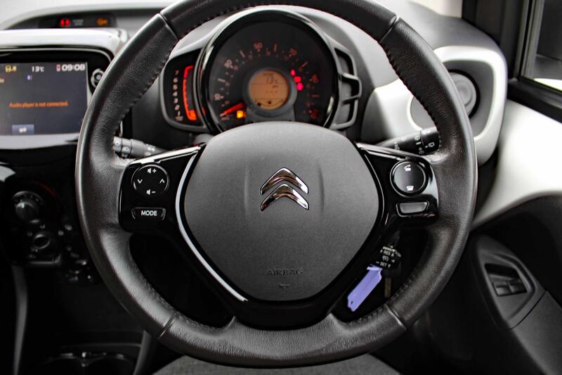 CITROEN C1 1.0 VTi Flair 2014