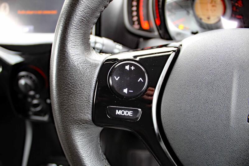 CITROEN C1 1.0 VTi Flair 2014