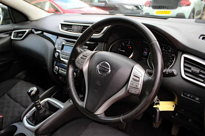 NISSAN QASHQAI 1.5 dCi Acenta 2015