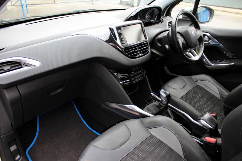 PEUGEOT 2008 1.6 e-HDi Allure 2014