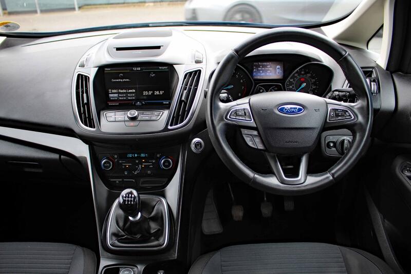 FORD GRAND C-MAX 1.0 T EcoBoost Titanium 2016