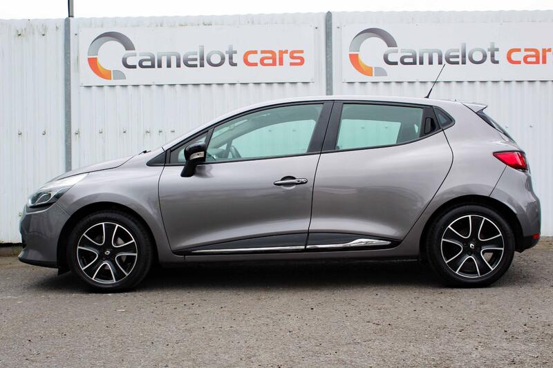 RENAULT CLIO 1.2 Dynamique Nav 1.2 16V 75 2015