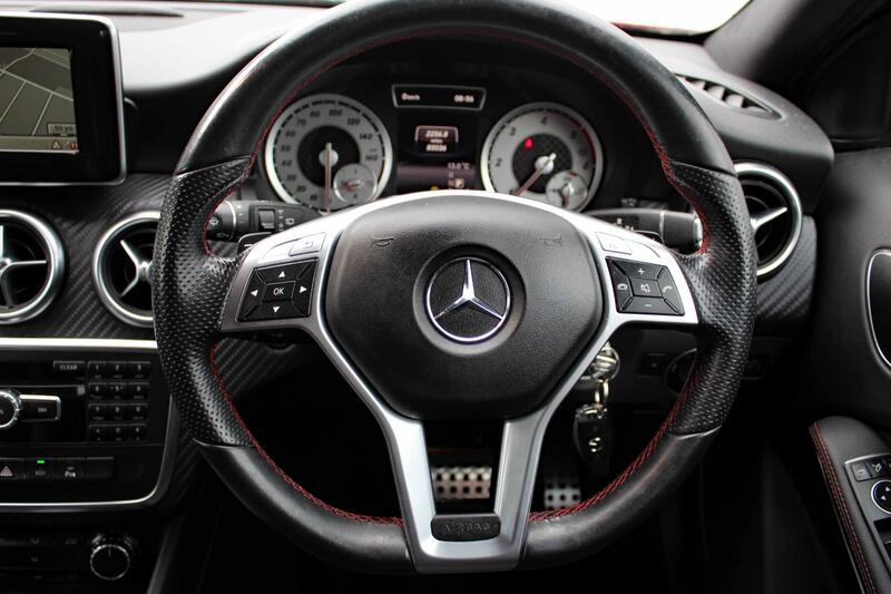 MERCEDES-BENZ A CLASS 1.5 A180 CDI AMG Sport 2015