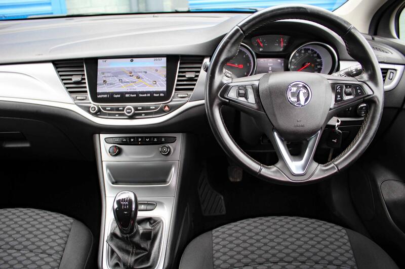 VAUXHALL ASTRA 1.6 CDTi ecoTEC BlueInjection Tech Line Nav 2018