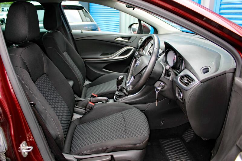 VAUXHALL ASTRA 1.6 CDTi ecoTEC BlueInjection Tech Line Nav 2018