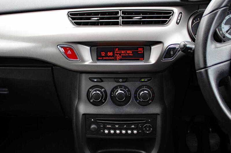 CITROEN C3 1.2 VTi VTR+ 2014