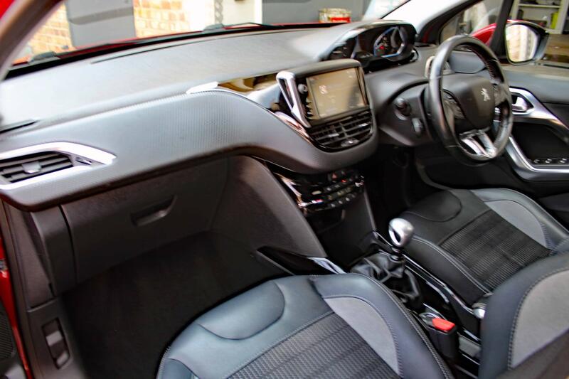 PEUGEOT 2008 1.2 PureTech GPF Allure 2018
