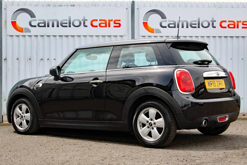 MINI HATCH 1.5 One D 3-Door Hatch 2015
