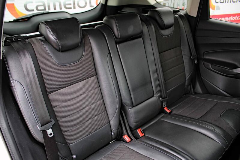 FORD KUGA 1.5 T EcoBoost Titanium 2015