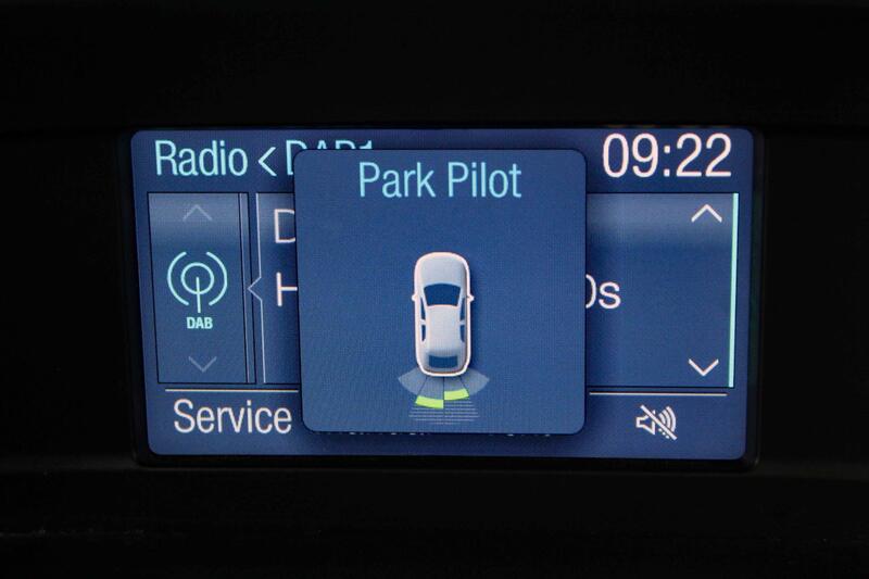 FORD KUGA 1.5 T EcoBoost Titanium 2015