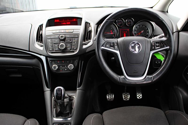 VAUXHALL ZAFIRA TOURER 2.0 CDTi SRi 2015