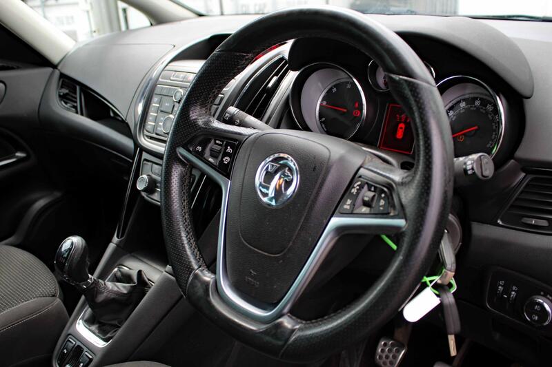 VAUXHALL ZAFIRA TOURER 2.0 CDTi SRi 2015