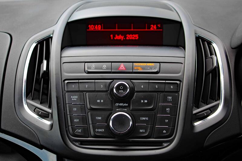VAUXHALL ZAFIRA TOURER 2.0 CDTi SRi 2015