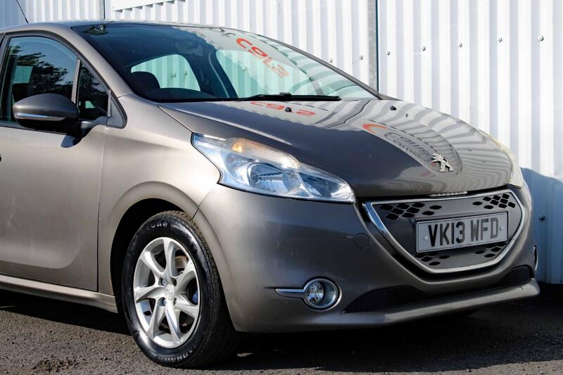 PEUGEOT 208 1.4 e-HDi Active 2013