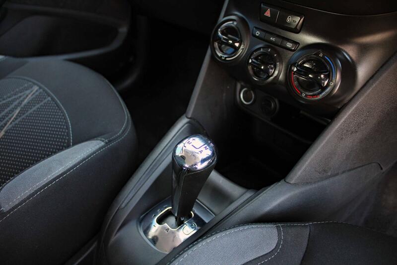 PEUGEOT 208 1.4 e-HDi Active 2013