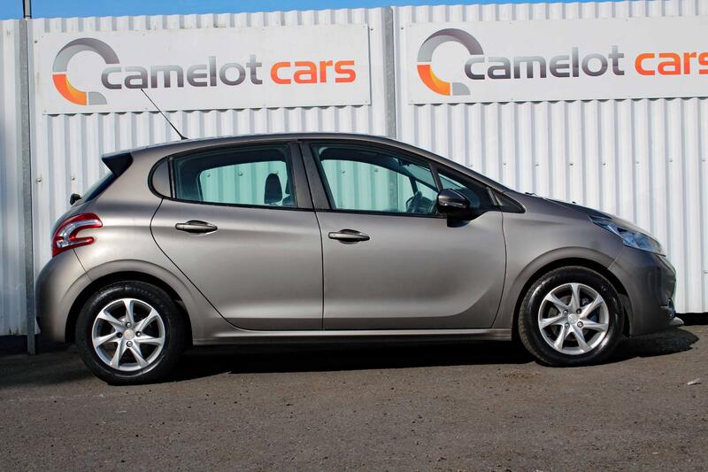 PEUGEOT 208 1.4 e-HDi Active 2013