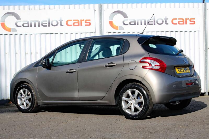 PEUGEOT 208 1.4 e-HDi Active 2013