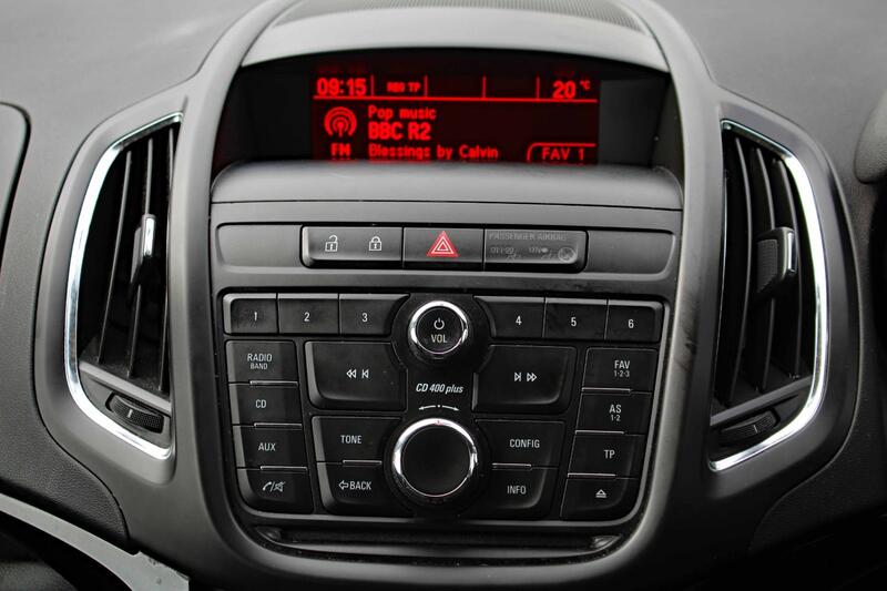 VAUXHALL ZAFIRA TOURER 2.0 CDTi SRi 2015