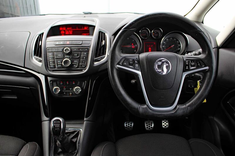 VAUXHALL ZAFIRA TOURER 2.0 CDTi SRi 2015