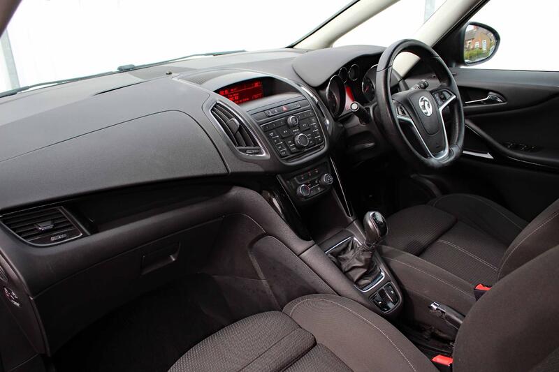 VAUXHALL ZAFIRA TOURER 2.0 CDTi SRi 2015