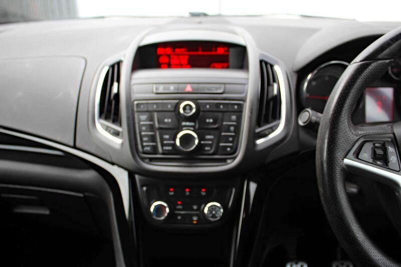 VAUXHALL ZAFIRA TOURER 2.0 CDTi SRi 2015