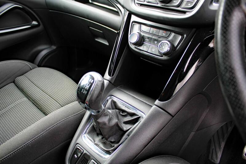 VAUXHALL ZAFIRA TOURER 2.0 CDTi SRi 2015