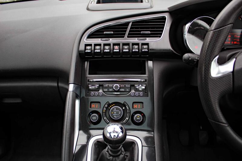 PEUGEOT 3008 1.6 BlueHDi Allure 2016