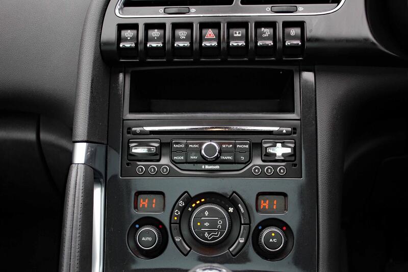 PEUGEOT 3008 1.6 BlueHDi Allure 2016