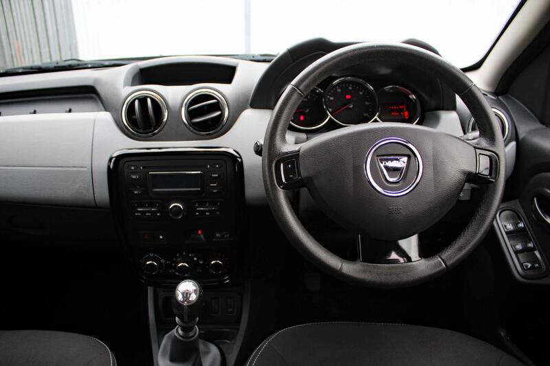 DACIA DUSTER 1.5 Laureate dCi 110 4x2 2015