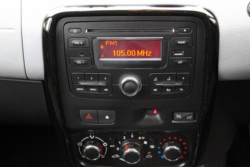 DACIA DUSTER 1.5 Laureate dCi 110 4x2 2015