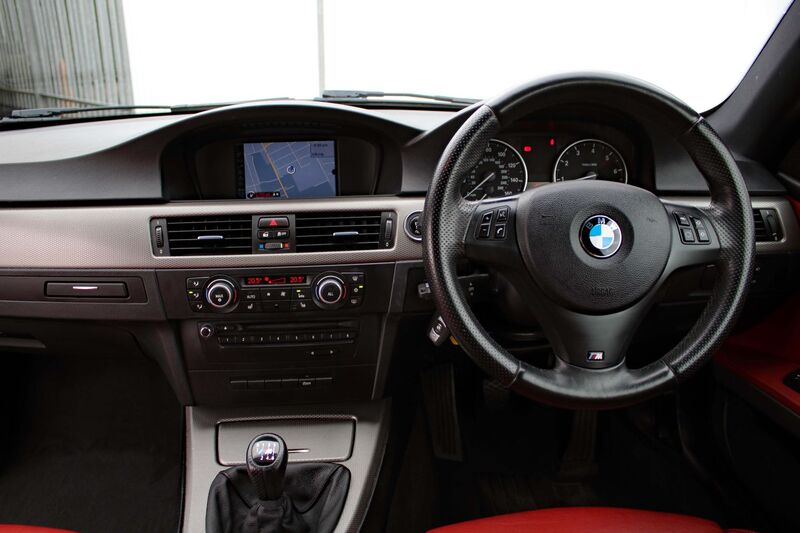 BMW 3 SERIES 2.0 318i SPORT PLUS 2012