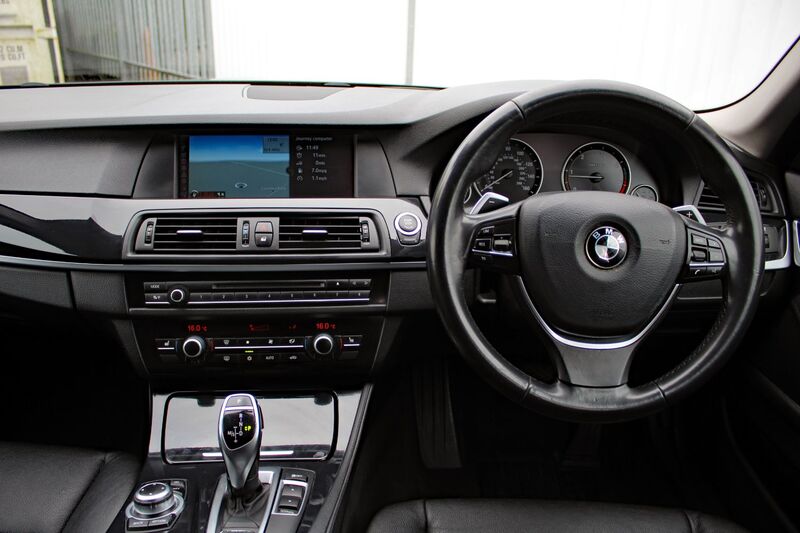 BMW 5 SERIES 520D SE 2012