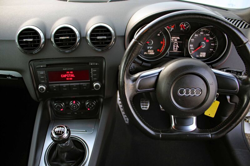 AUDI TT 2.0 TDI QUATTRO 2010